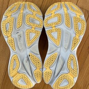 HOKA Bondi 8 Women’s Size 7 Like New